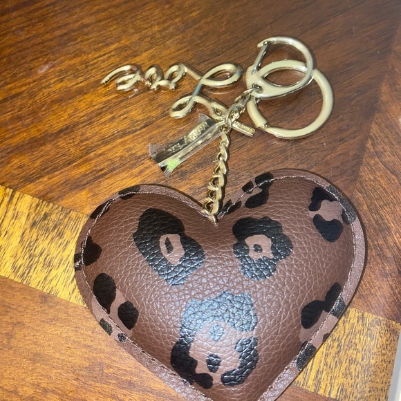 Brand new vintage, brown heart keychain, Mary Kay with love pendant - Picture 3 of 3